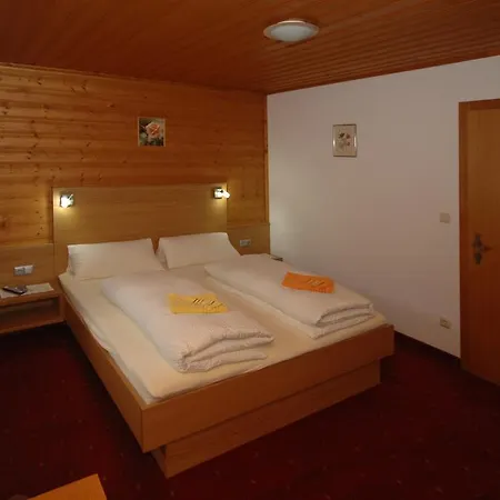 Haus Rudigier Отель типа 