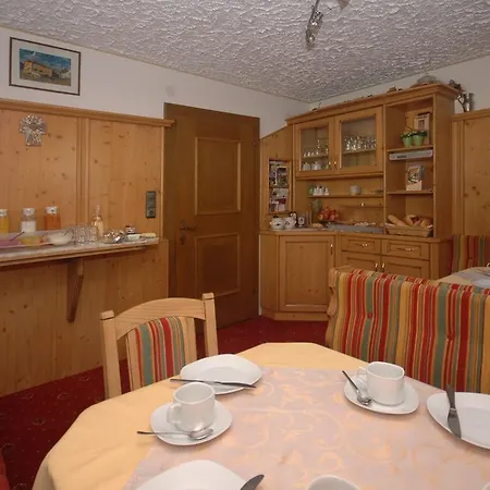 Haus Rudigier Отель типа 